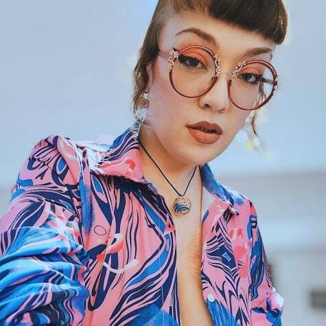 Miss Vivienne avatar