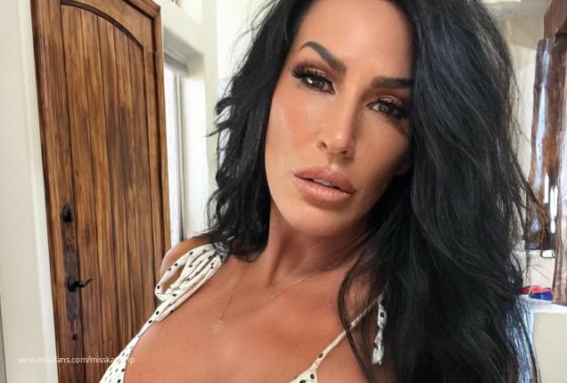 Joi - Miss Katie Official Profile | www.Loyalfans.com