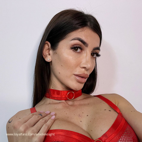 amelieknight avatar
