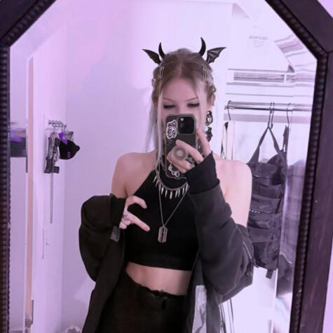 IIzzyyy avatar