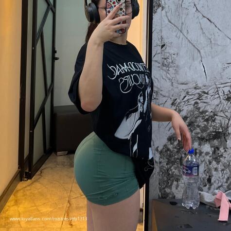 Msstrssaly avatar