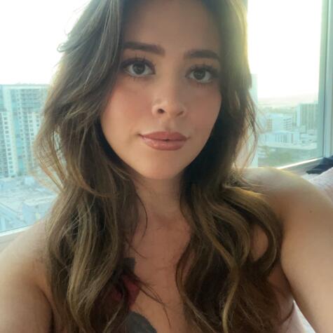 Cami Vega avatar