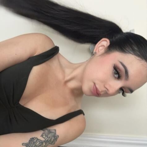 brattykaykayy avatar