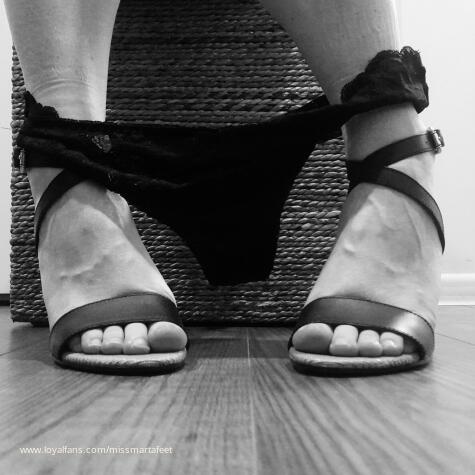 Miss Marta Feet avatar