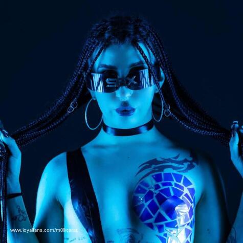 Miss Molli Carati  avatar