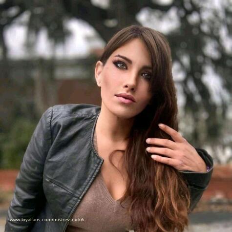 MistressNicki avatar