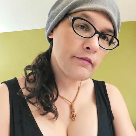 YourQueenBree avatar