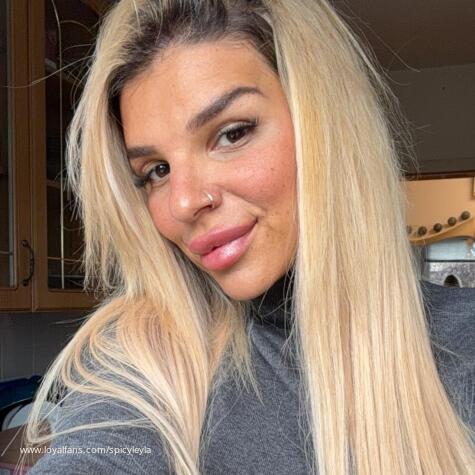 SpicyLeyla avatar