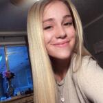 Ellaluvz avatar