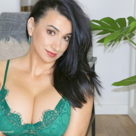 ChloeSwift Mommy Domina avatar