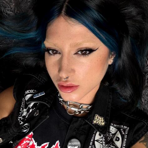 Yana Voss avatar