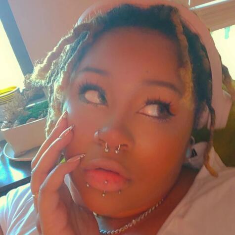 HunnieSenpaii avatar