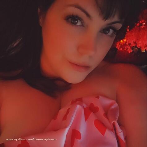 Mommy Hanna Daydream avatar