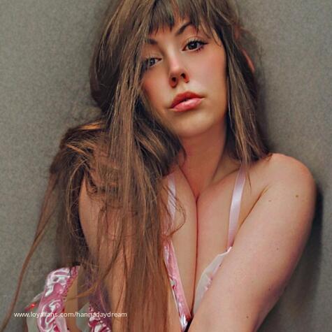 Mommy Hanna Daydream avatar