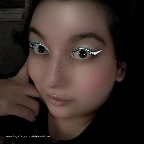 TrixieTwitches avatar