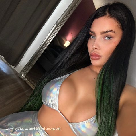 Hennydiamondsuk avatar