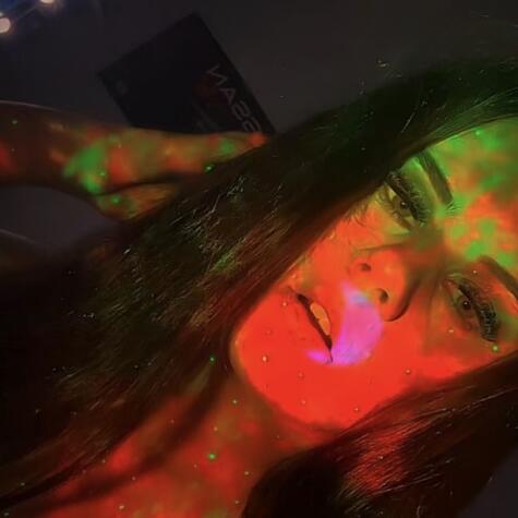 Bustybrunnette avatar