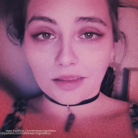DivineArchGoddess avatar