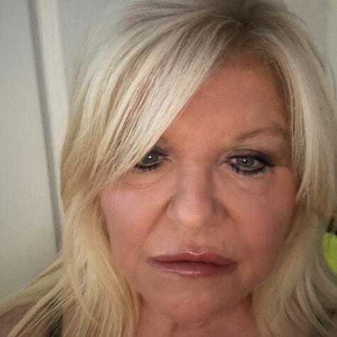 MILF DIAMOND avatar