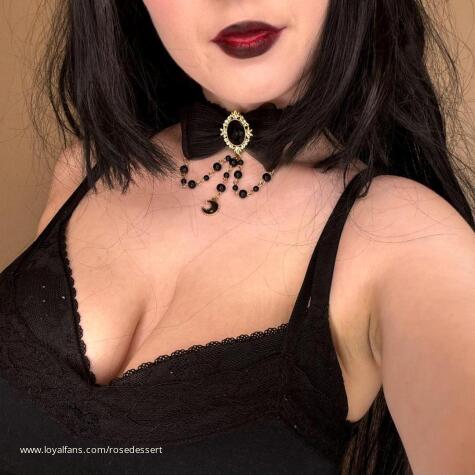Princess Rose Honey avatar