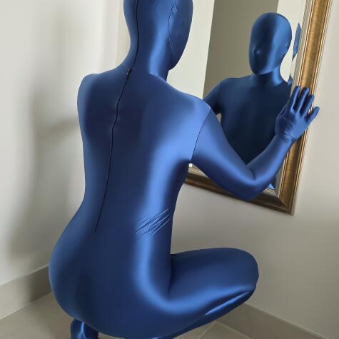 Laura_Encased avatar