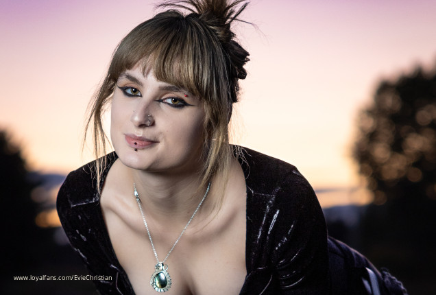 Evie Christian Wax Play and Glass Dildos with massive orgasm - Evie