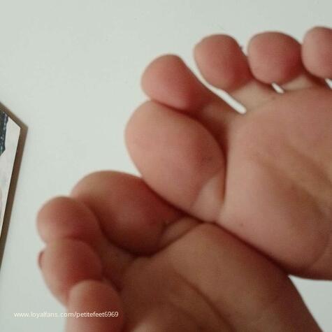 Petitefeet6969 avatar