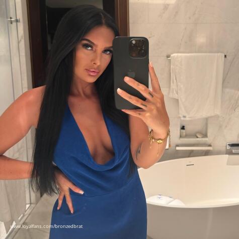 Bronzed Brat avatar