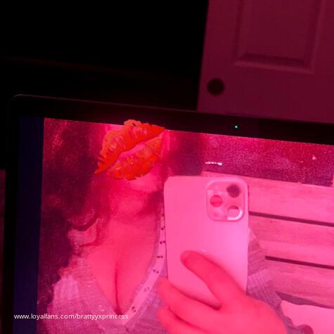 BrattyyXPrincess avatar