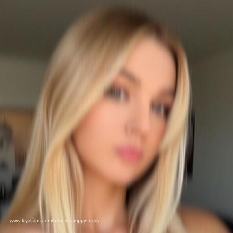 Princess Poppy Socks's Official Social Fan Page | LoyalFans