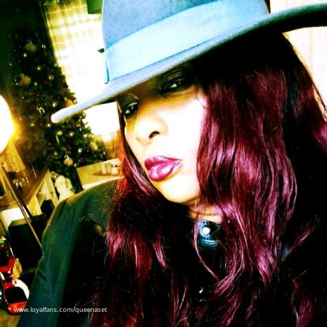 Queen Aset avatar