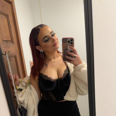 CeciliaSue888 avatar