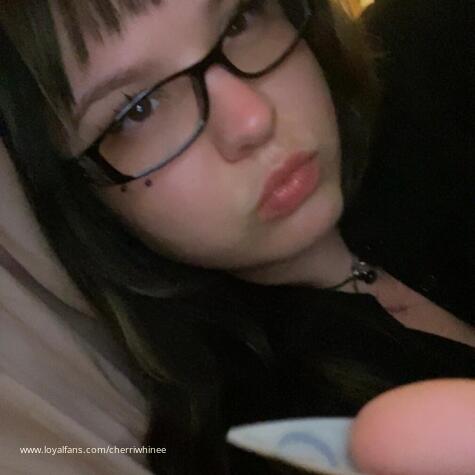 cherriwhinee avatar