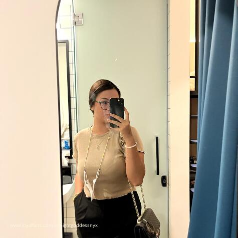 urnightgoddessnyx avatar