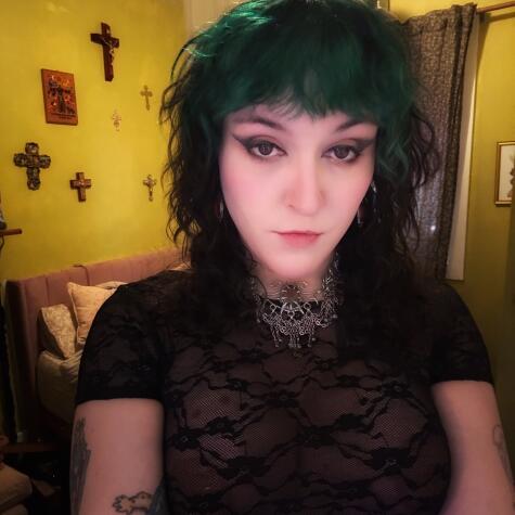 DollyNovah avatar