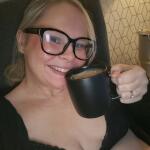 PeachyEnglishBlonde avatar