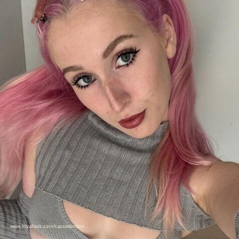 Cassie London avatar