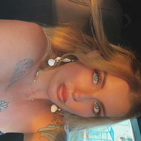 Beckyyy3 avatar