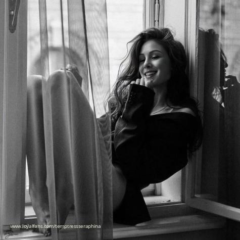 Temptress Seraphina’s Official Social Fan Page | LoyalFans