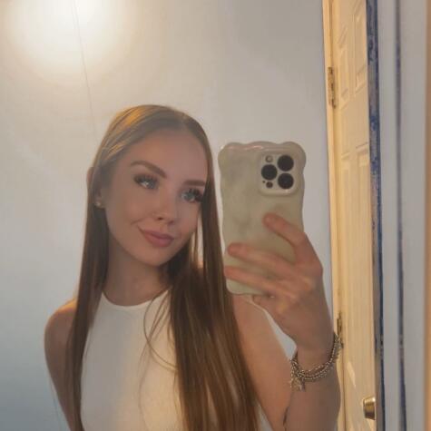 Lalaluxx3x avatar