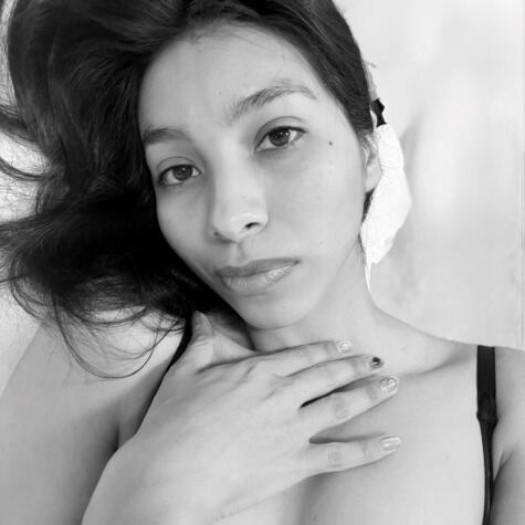 Vella Lev avatar