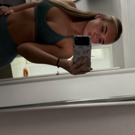Spoilskyexxy avatar