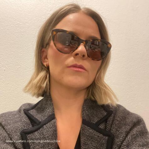 Dom Goddess Chloe Official Profile | www.Loyalfans.com