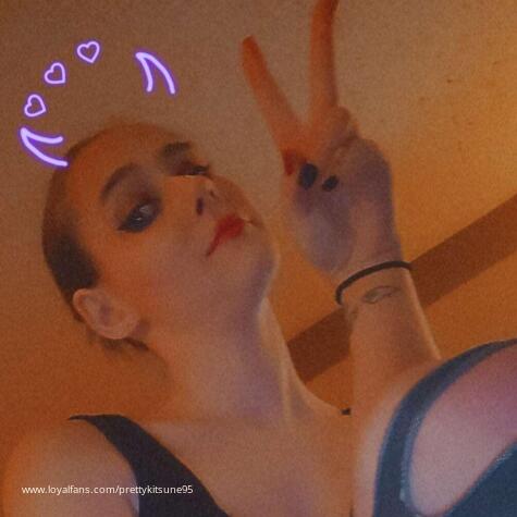 Prettykitsune95 avatar
