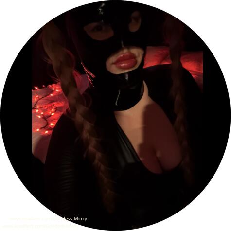 Minxy Feet Domme avatar