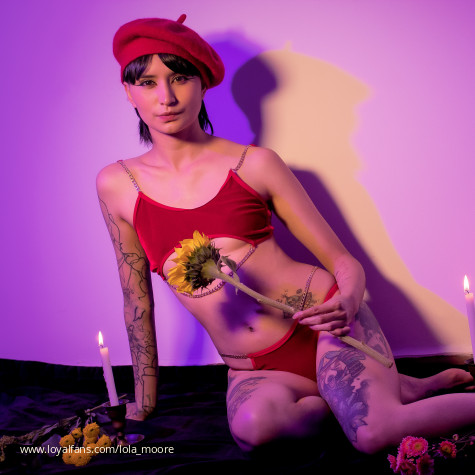 LolaMoore avatar