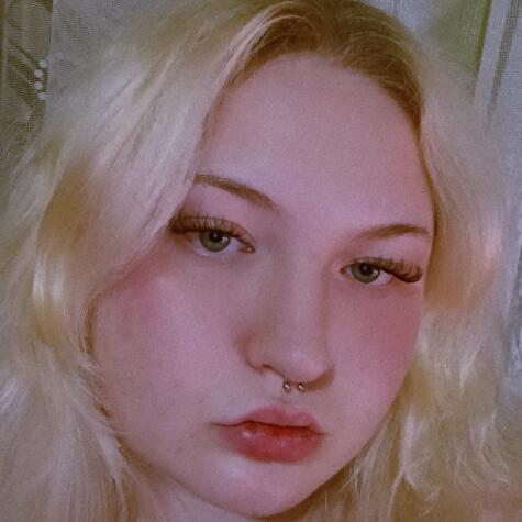 Loraliegoddess avatar