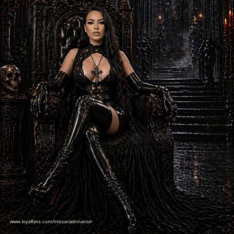 Miss AriadnnaNoir avatar