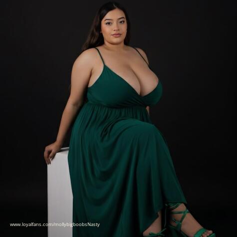 MollyBigboobs avatar