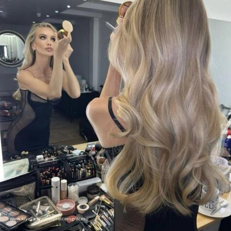 BlondeBustyBoss avatar